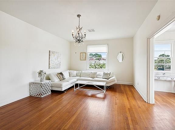 4th image of 5530 Hewes St
