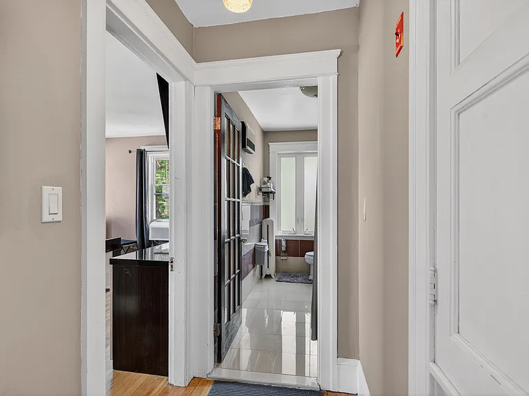 962 Pleasant St — Photo 22