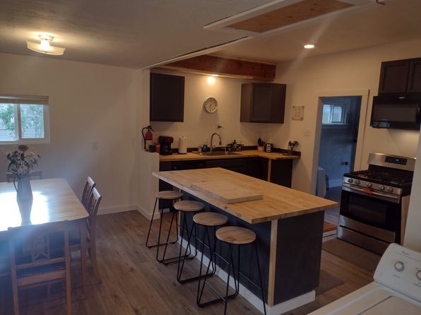 611 W Commercial Ave