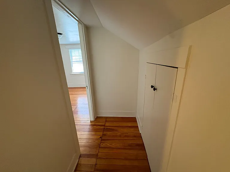 2209 Hawthorne Ave — Photo 29