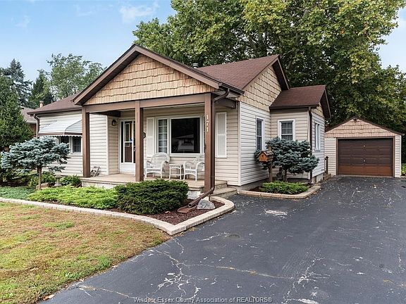 5th image of 171 Maple Ave