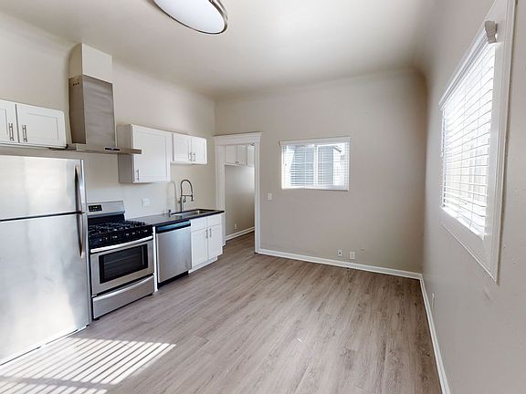 3rd image of 1634 Arapahoe St #3/8