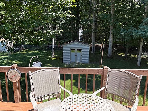 5th image of 19000 Walden Dr