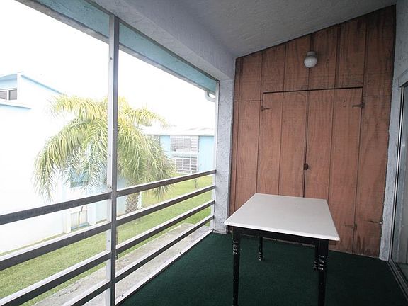4th image of 1555 14th Ave