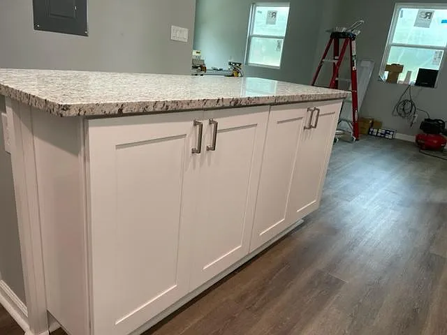 3 bed, 1144 sqft, $1,900 — Photo 3