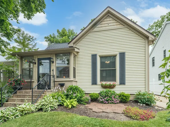 419 Van Buren St, South Haven, MI 49090
