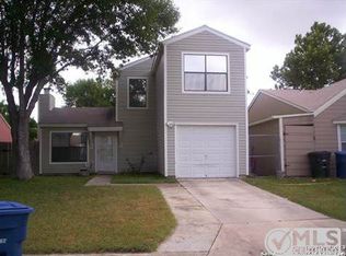 8772 Port Of Call Dr, San Antonio, TX 78242