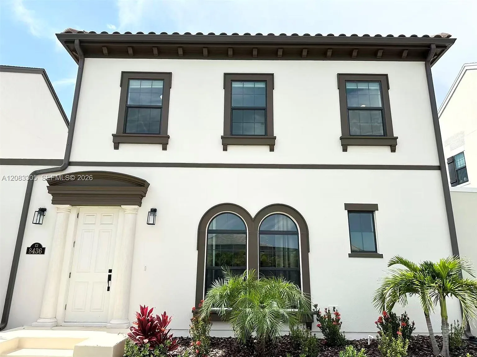 3 bed, 2.5 bath, $3,350 — Photo 1