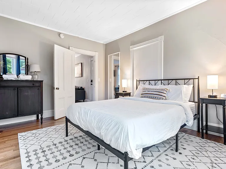2 Sargent St #2 — Photo 16