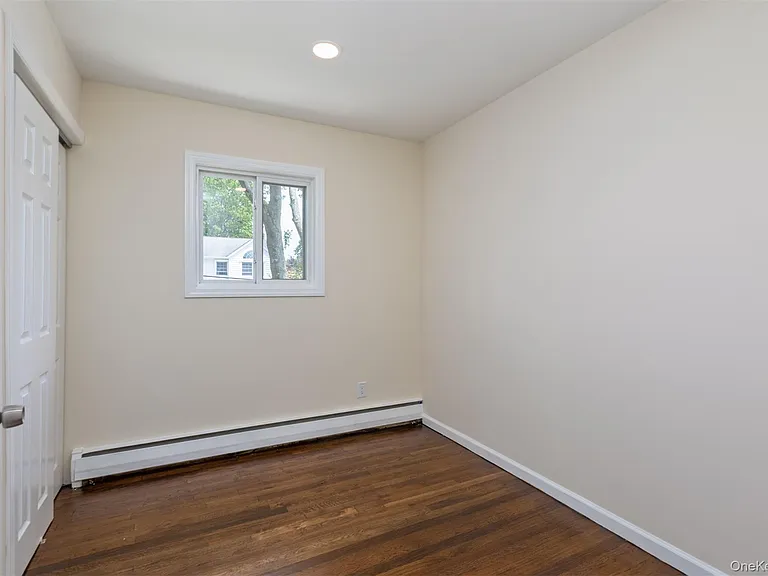 271 6th Ave — Photo 10