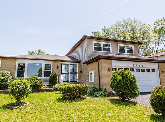 2nd image of 17711 Oakwood Dr