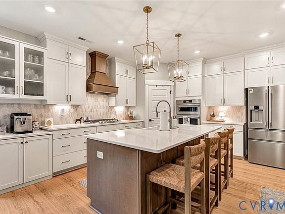 5th image of 8950 Terroir Ln