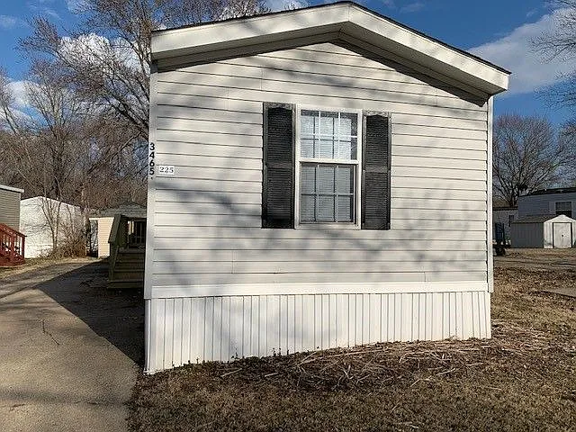 3465 Royal Dr photo 1