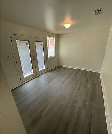 5th image of 150 Oakland St #B