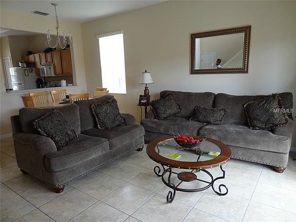 3rd image of 307 Cambria Ave