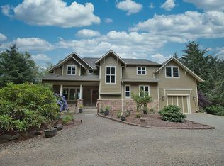 5688 Lake St, Florence, OR 97439