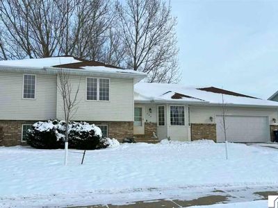 204 Falcon Dr, Mankato, MN, 56001