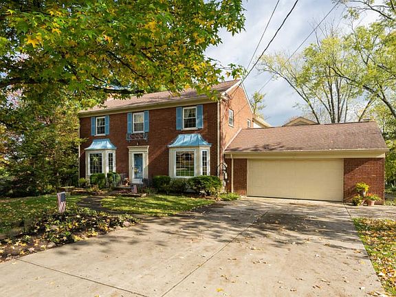 2nd image of 10508 Knollview Dr