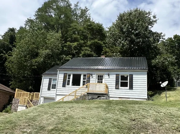 1219 East Dr, Bluefield, WV 24701