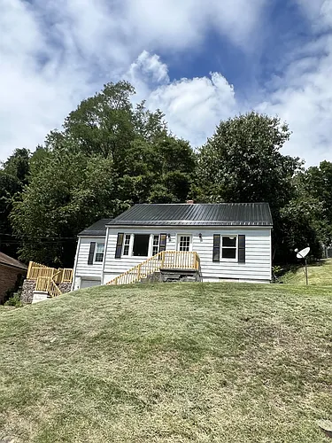 1219 East Dr Photo 1