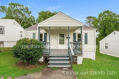 2517 Lewis St Photo 1