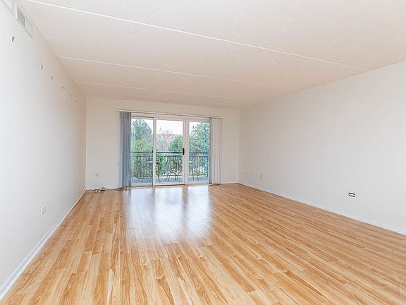 3rd image of 6401 W Berteau Ave APT 317