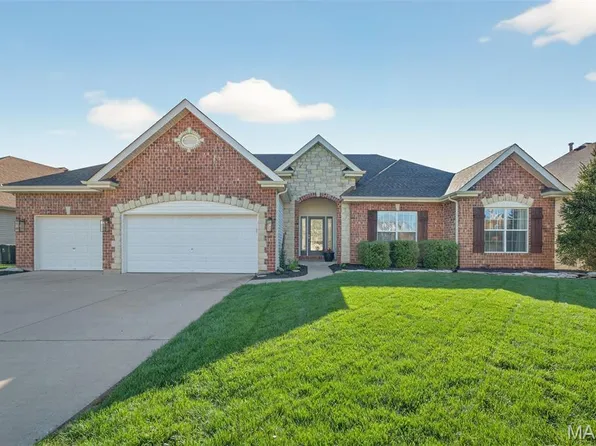220 Andrea Lynne Dr, Wentzville, MO 63385