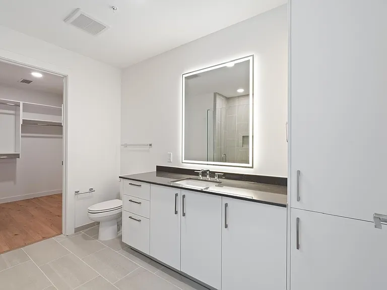 1212 Demonbreun St #614 — Photo 10