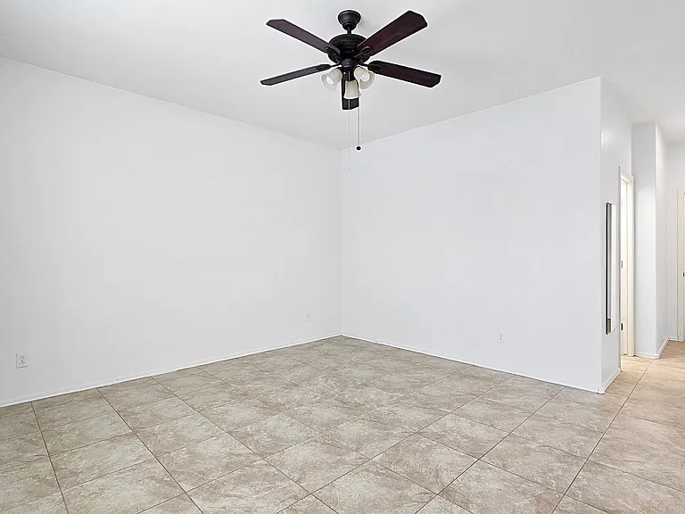 8012 S 70th Dr — Photo 13