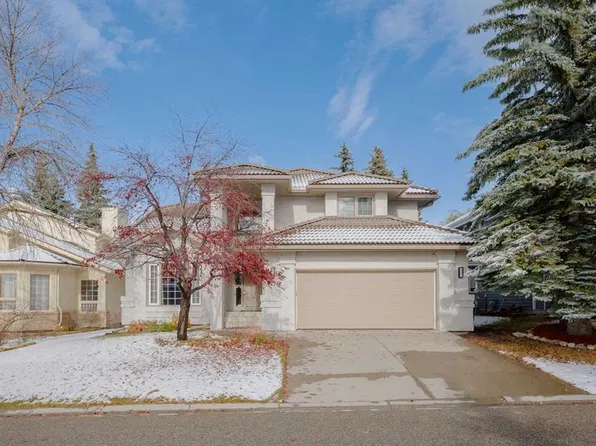 47 S Hawkside Close NW, Calgary, AB T3G 3K4