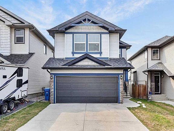 2nd image of 377 SE Panora Way NW