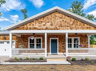 403 Washington Acres Rd, Hampstead, NC 28443