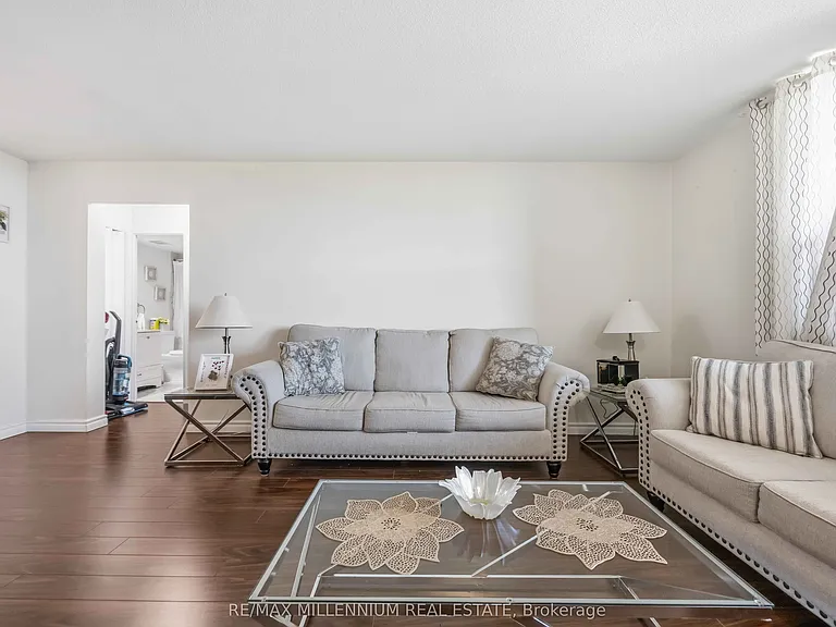 2550 Pharmacy Ave #1107 — Photo 15
