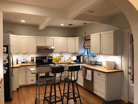 4th image of 5218 Monticello Ave