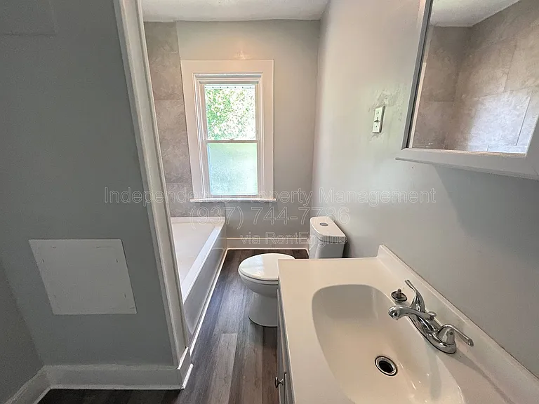 951 Ferndale Ave — Photo 11