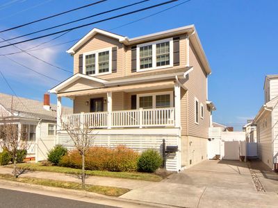39 N Douglas Ave, Margate, NJ, 08402