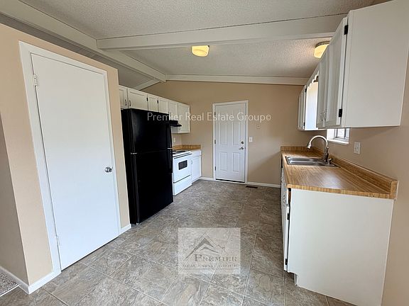 5th image of 6156 Del Paz Dr
