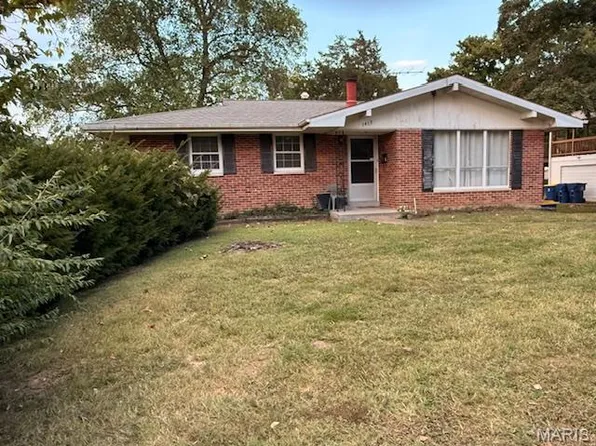 1417 Westvale Dr, Festus, MO 63028