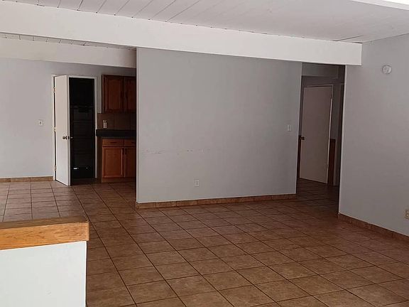 4th image of 5598 Baja Dr
