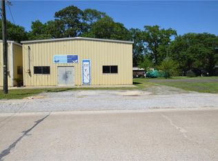 1604 McKinley St, Sulphur, LA 70669