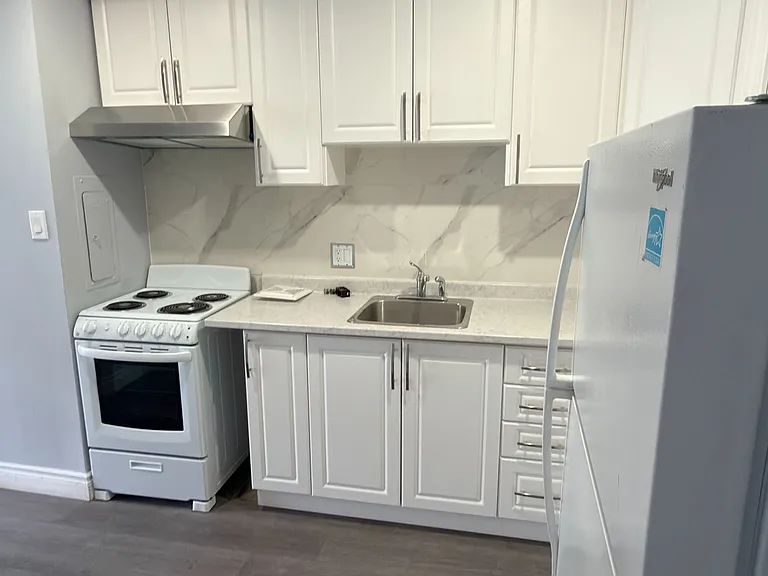 92 Wolfe St #1 — Photo 3