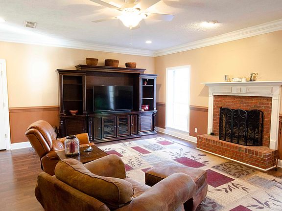 5th image of 431 Little Woods Dr