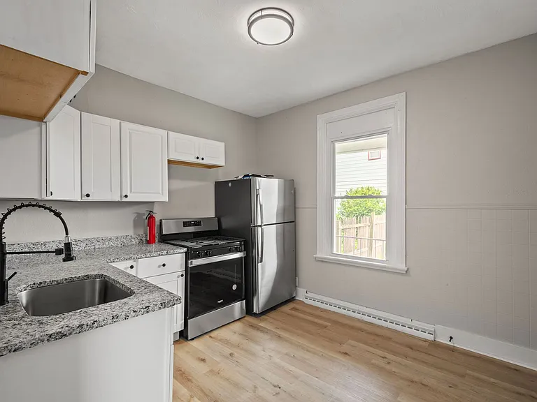 1319 Hays St — Photo 6