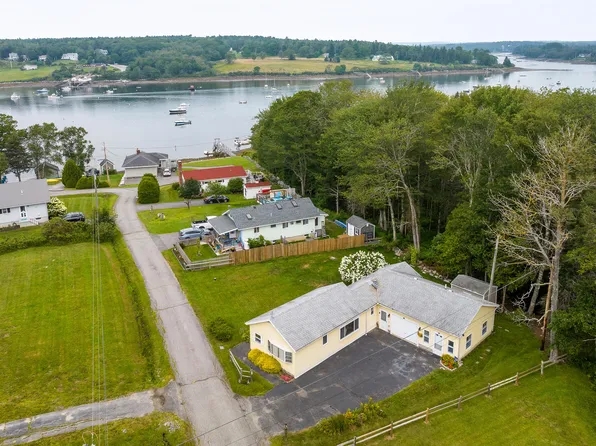 40 Paradise Road, Bristol, ME 04554