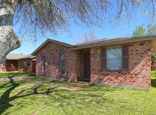 4705 Cedar St, Seabrook, TX 77586