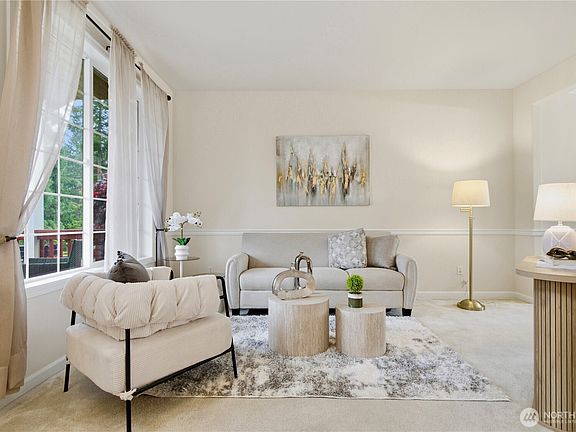 5th image of 17617 44th Avenue W