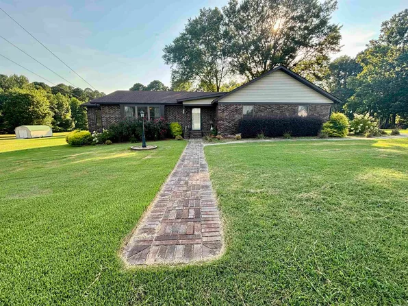 209 Country Club Dr, Bald Knob, AR 72010