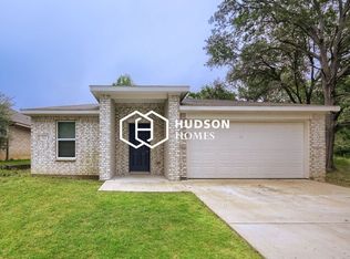 312 Bounding Main St, Mabank, TX 75156