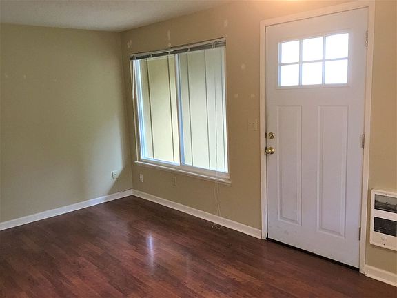 2nd image of 7011-7029 N Oswego Ave #7019