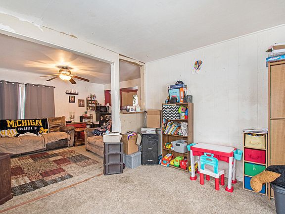 5th image of 2068 Taube Ave